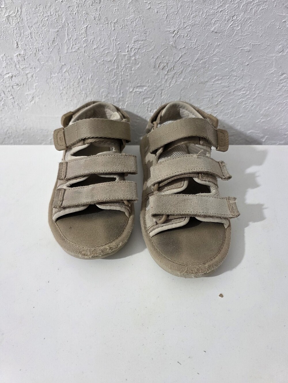 UGG Girls Goldencoast Multi Strap Suede Slingback Sandals Size 13